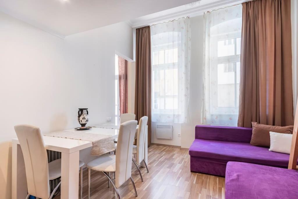 Apartment On Masaryka 39 卡罗维发利 外观 照片